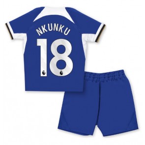 Chelsea Christopher Nkunku #18 Replika Babytøj Hjemmebanesæt Børn 2023-24 Kortærmet (+ Korte bukser)